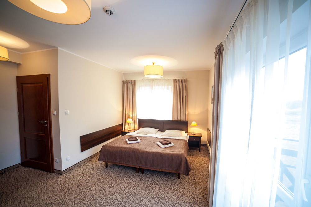 Hotel Mona Lisa Wellness & Spa Колобжег Экстерьер фото