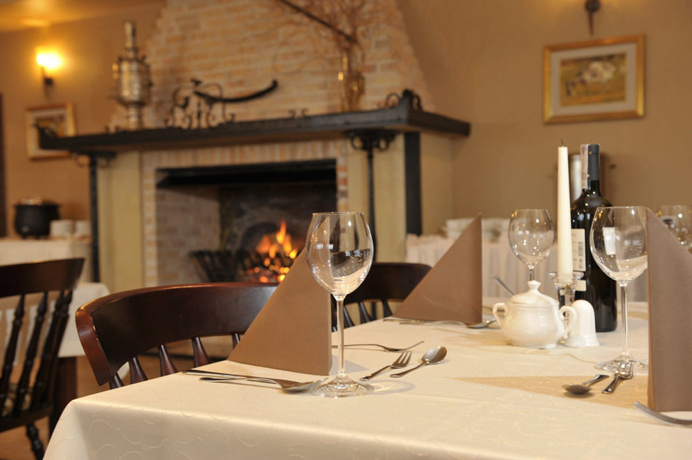 Hotel Mona Lisa Wellness & Spa Колобжег Экстерьер фото